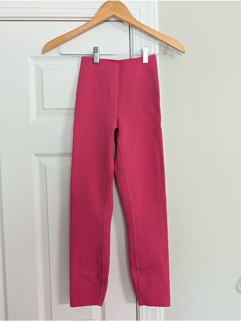 NWT Lululemon tight Glow Up HR Crop 23 size 2 Pink